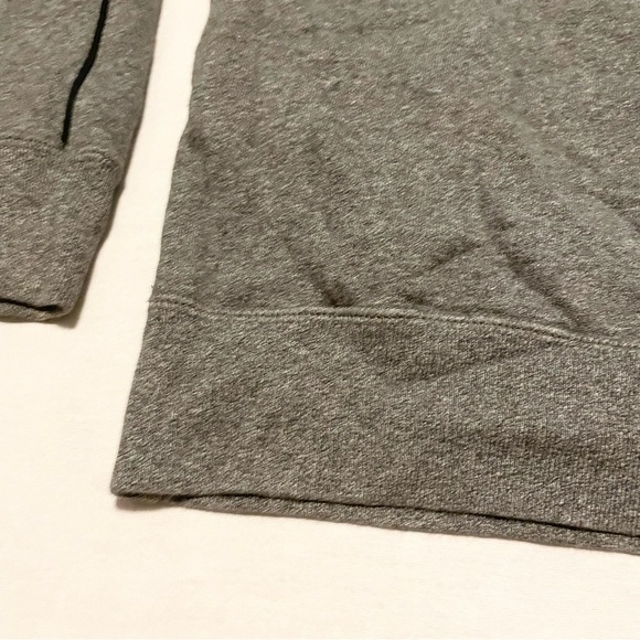 Roots Men's Grey Crewneck Sweater with Red Maple Leaf Size XS - Picture 14 of 16